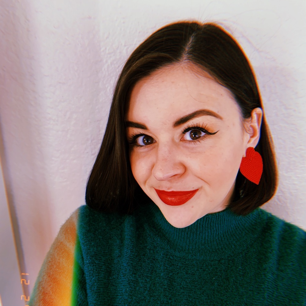Meet your Posher, Danielle